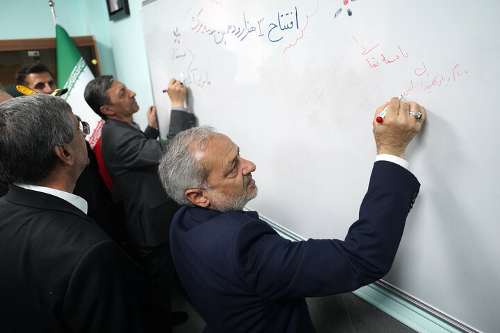 جشن پایان مدارس کانکسی ایران با حضور رئیس ستاد اجرایی فرمان امام و وزیر آموزش و پرورش