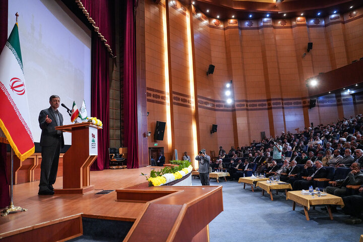 آیین تکریم از خادمان اربعین حسینی