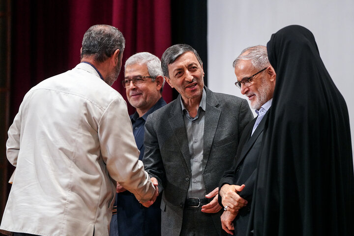 آیین تکریم از خادمان اربعین حسینی