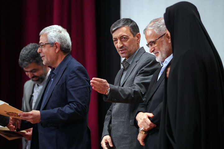 آیین تکریم از خادمان اربعین حسینی