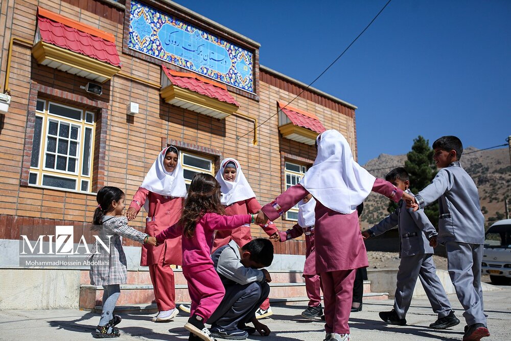 ویدئو/ آئین افتتاح ۳ هزار و دهمین مدرسه برکت به نام شهید سردار حاجی‌زاده