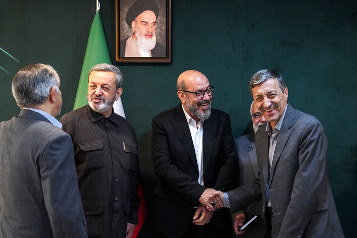 جلسه روسای نهادهای انقلاب اسلامی به میزبانی ستاد اجرایی فرمان امام