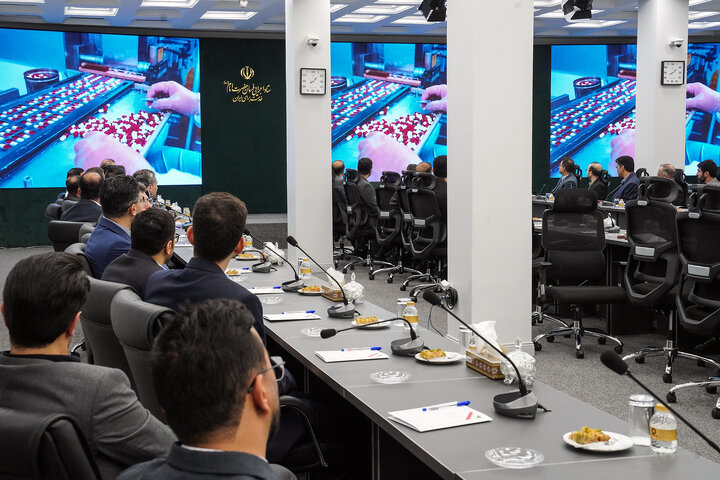 نشست تخصصی مدیران گروه سلامت و دارویی برکت