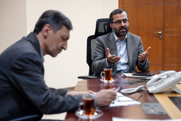 دیدار عباس گودرزی نماینده مردم بروجرد در مجلس شورای اسلامی با رئیس ستاد اجرایی فرمان امام