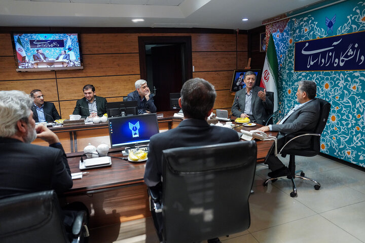 دیدار رئیس ستاد اجرایی فرمان امام با رئیس جدید دانشگاه آزاد