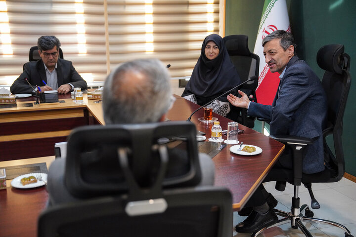 دیدار رئیس سازمان محیط زیست با رئیس ستاد اجرایی فرمان امام