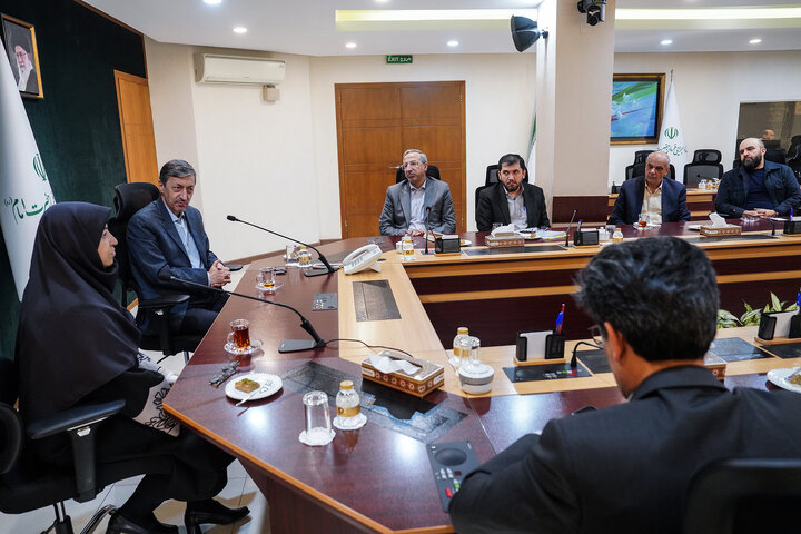 دیدار رئیس سازمان محیط زیست با رئیس ستاد اجرایی فرمان امام