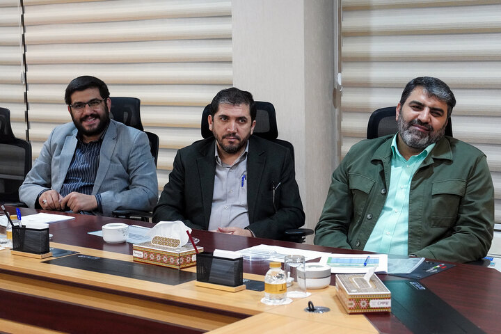 دیدار تعدادی از نمایندگان مجلس با رئیس ستاد اجرایی فرمان امام