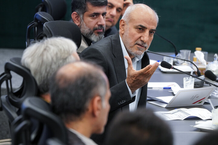 نشست تخصصی مدیران سازمان اموال و املاکِ ستاد اجرایی فرمان امام