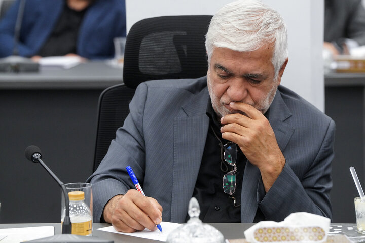 نشست تخصصی مدیران سازمان اموال و املاکِ ستاد اجرایی فرمان امام