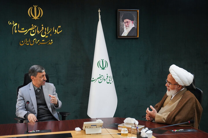 دیدار حجت الاسلام حبیب‌الله غفوری امام جمعه و نماینده ولی فقیه در استان کرمانشاه با سید پرویز فتاح رئیس ستاد اجرایی فرمان امام