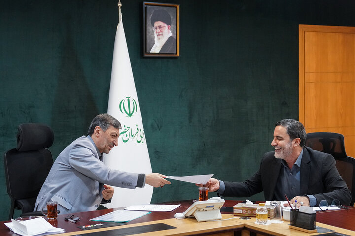 دیدار تعدادی از نمایندگان مجلس با رئیس ستاد اجرایی فرمان امام