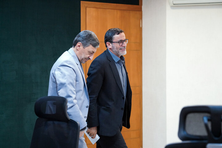 دیدار مصطفی طاهری نماینده مردم زنجان و طارم در مجلس شورای اسلامی با رئیس ستاد اجرایی فرمان امام