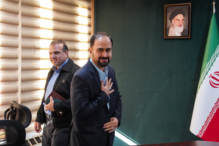 جلسه بررسی عملکرد اداره کل بازرسی و رسیدگی به شکایات ستاد اجرایی فرمان امام