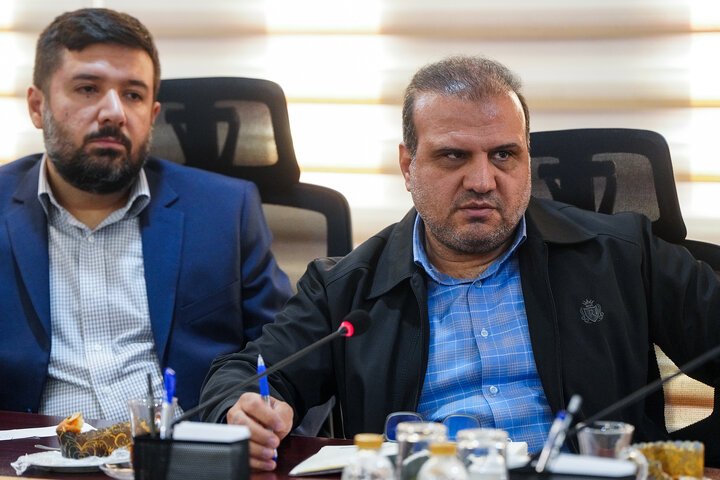 جلسه بررسی عملکرد اداره کل بازرسی و رسیدگی به شکایات ستاد اجرایی فرمان امام