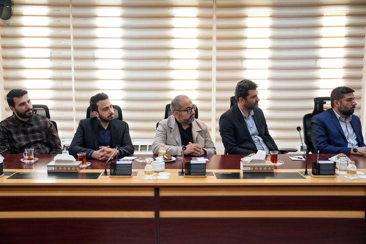 جلسه بررسی عملکرد اداره کل بازرسی و رسیدگی به شکایات ستاد اجرایی فرمان امام