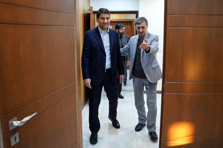 دیدار وزیر ارتباطات و فناوری اطلاعات با رئیس ستاد اجرایی فرمان امام