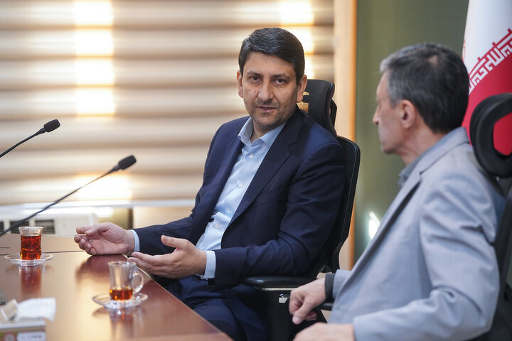 دیدار وزیر ارتباطات و فناوری اطلاعات با رئیس ستاد اجرایی فرمان امام