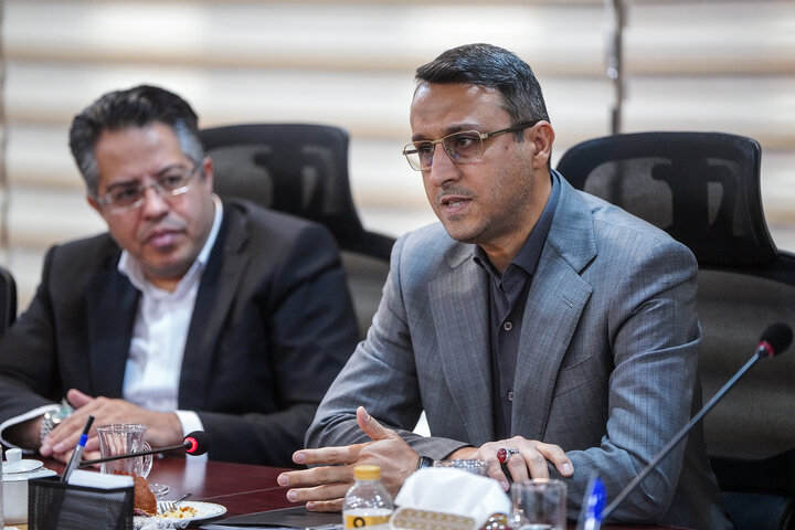 جلسه بررسی عملکرد شرکت انرژی گستر نصیر