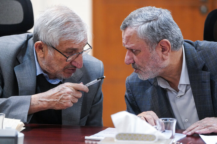 جلسه بررسی عملکرد شرکت انرژی گستر نصیر