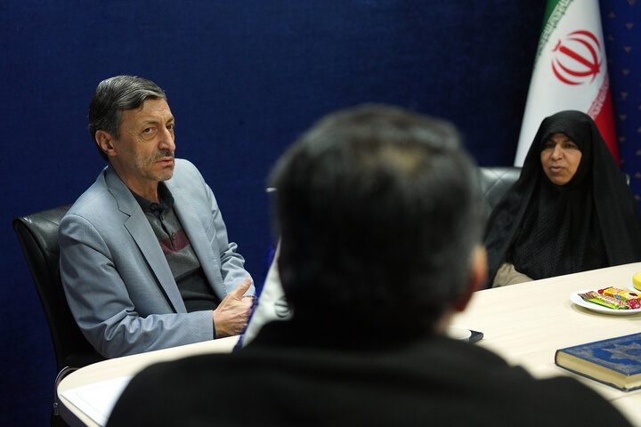 دیدار رئیس ستاد اجرایی فرمان امام با دبیر ستاد ملی جمعیت