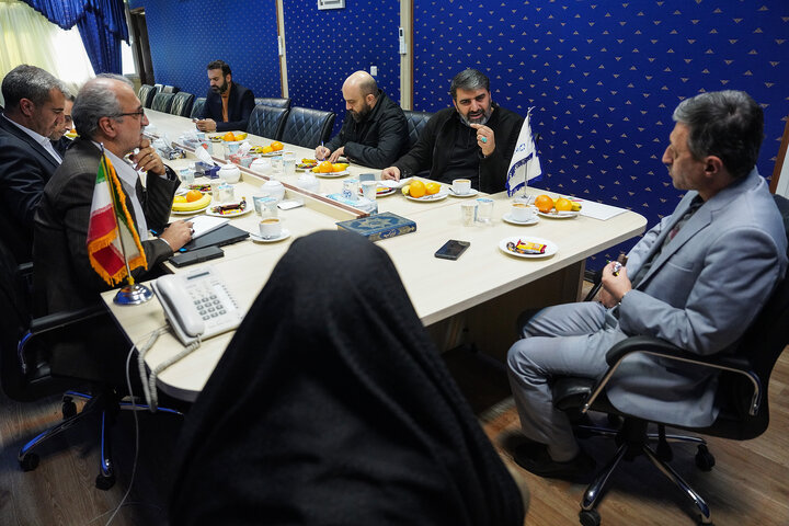 دیدار رئیس ستاد اجرایی فرمان امام با دبیر ستاد ملی جمعیت