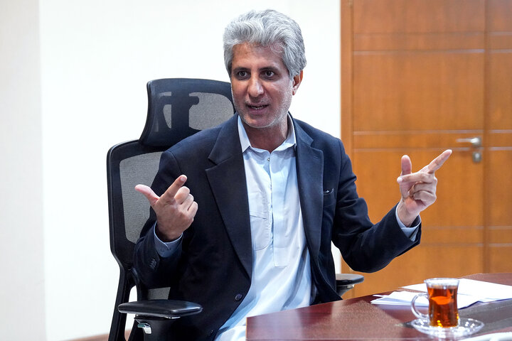 محمد انور بجارزهی نماینده مردم چابهار و نیکشهر در مجلس شورای اسلامی