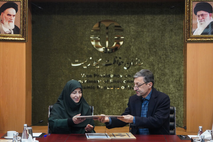 امضای تفاهم‌نامه همکاری میان ستاد اجرایی فرمان امام و سازمان حفاظت محیط زیست