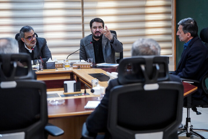 جلسه هیئت مدیره سازمان اموال و املاک با حضور رئیس ستاد اجرایی فرمان امام