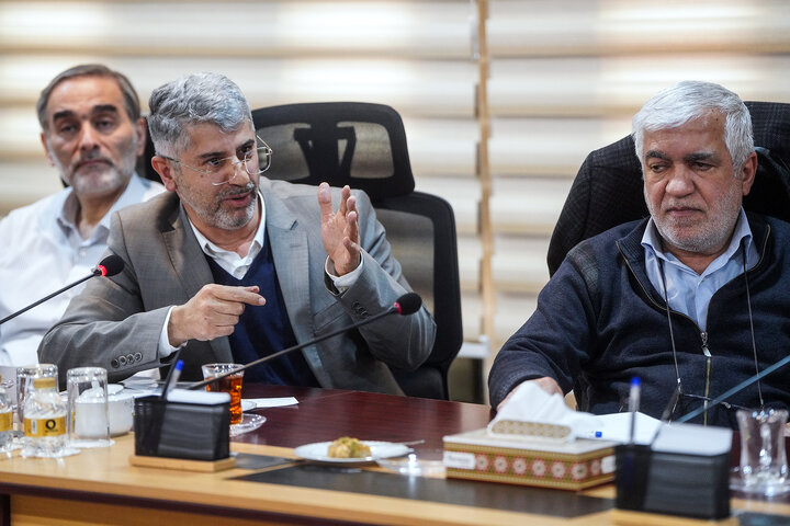 جلسه هیئت مدیره سازمان اموال و املاک با حضور رئیس ستاد اجرایی فرمان امام