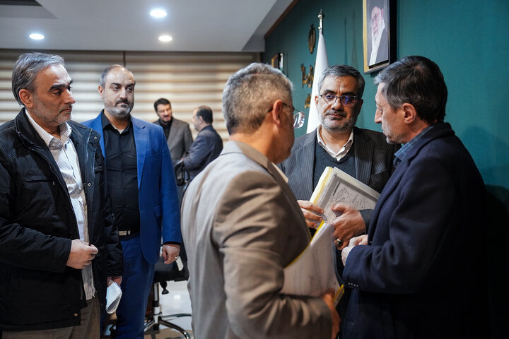 جلسه هیئت مدیره سازمان اموال و املاک با حضور رئیس ستاد اجرایی فرمان امام