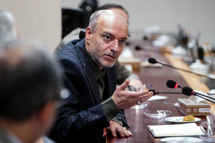 بررسی عملکرد ۹ ماهه گروه سلامت و دارویی برکت با حضور رئیس ستاد اجرایی فرمان امام