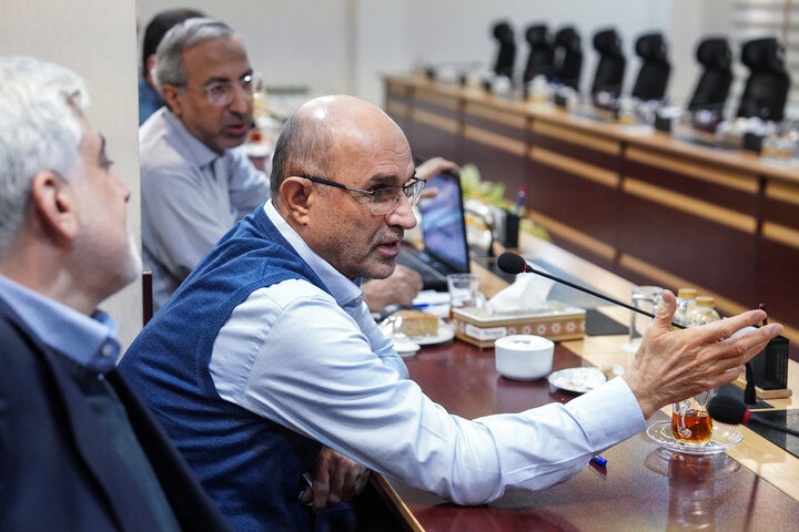 بررسی عملکرد فولاد جهان‌آرا در جلسه هیأت امنای ستاد اجرایی فرمان امام
