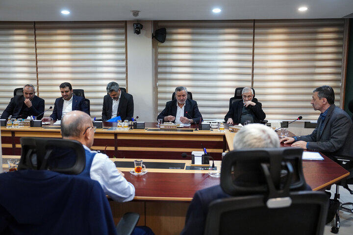 بررسی عملکرد فولاد جهان‌آرا در جلسه هیأت امنای ستاد اجرایی فرمان امام
