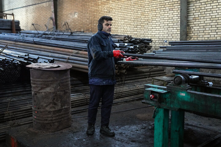 بازدید فتاح از سپنتای مرند/ تولد دوباره کارخانه‌ای که با موشک‌‌های رژیم صهیونی تخریب شد