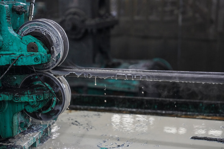 بازدید فتاح از سپنتای مرند/ تولد دوباره کارخانه‌ای که با موشک‌‌های رژیم صهیونی تخریب شد