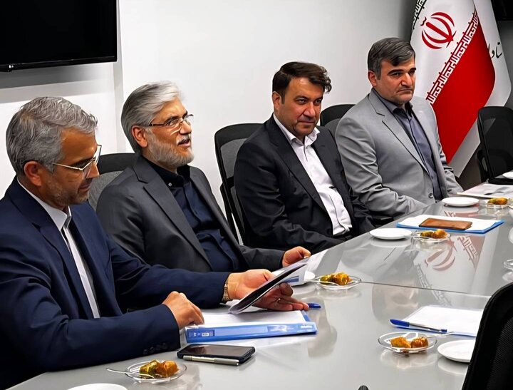 دیدار رئیس ستاد اجرایی فرمان امام با وزیر علوم