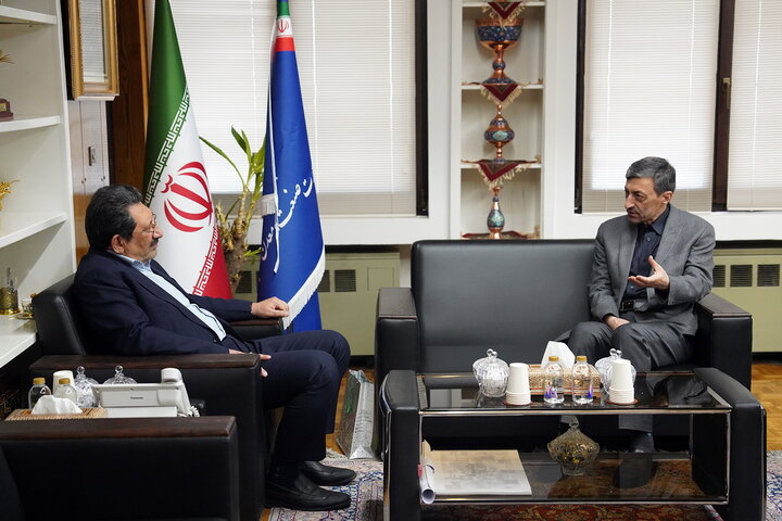 دیدار رئیس ستاد اجرایی فرمان امام با وزیر صمت