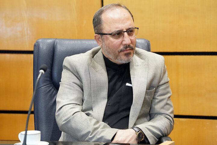 بازدید فتاح از آثار حمله دشمن به دانشگاه صنعتی شریف
