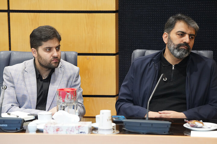 بازدید فتاح از آثار حمله دشمن به دانشگاه صنعتی شریف