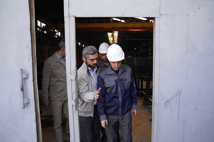 بازدید فتاح از کارخانه لوله و پروفیل سپنتای تهران