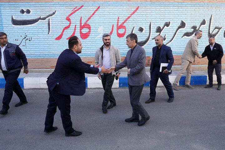 بازدید فتاح از کارخانه لوله و پروفیل سپنتای تهران