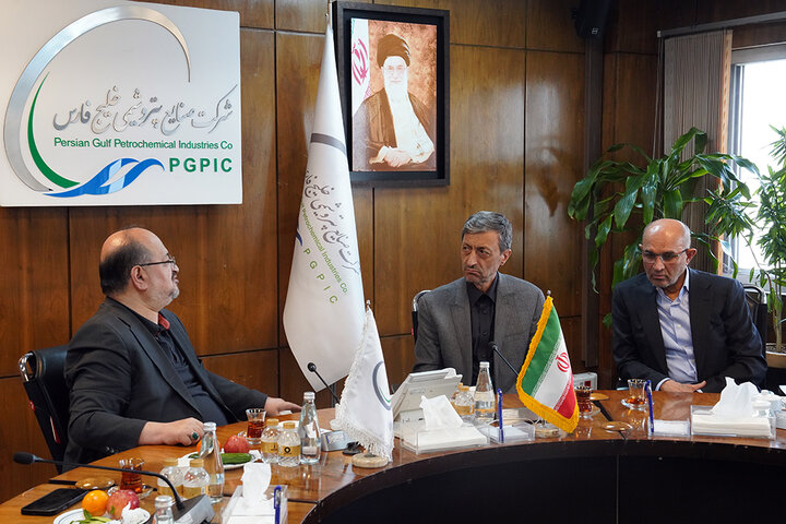 دیدار رئیس ستاد اجرایی فرمان امام با مدیرعامل گروه صنایع پتروشیمی خلیج فارس 