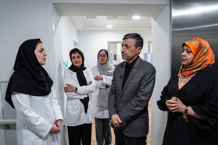 بازدید فتاح از بیمارستان تخصصی و فوق‌تخصصی سرطان برکت