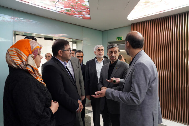 بازدید فتاح از بیمارستان تخصصی و فوق‌تخصصی سرطان برکت