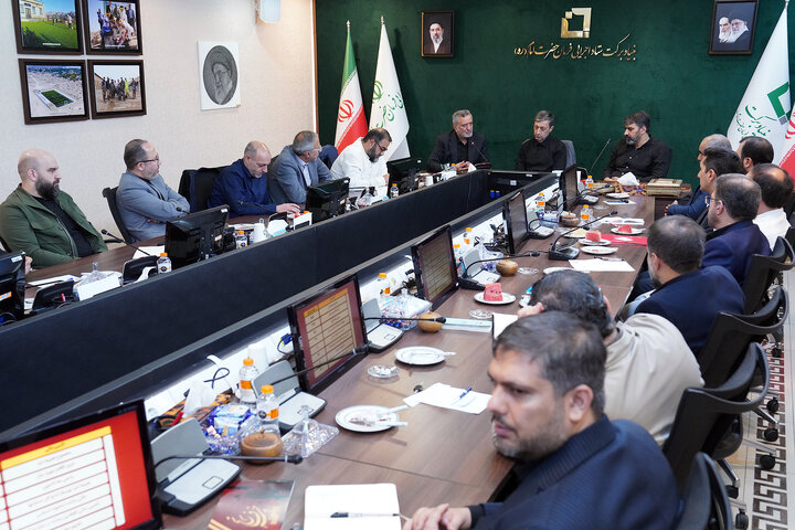 بررسی اقدامات قرارگاه جهادى بنیاد برکت در جنگ رمضان با حضور رئیس ستاد اجرایی فرمان امام