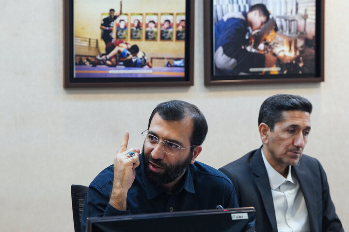 بررسی اقدامات قرارگاه جهادى بنیاد برکت در جنگ رمضان با حضور رئیس ستاد اجرایی فرمان امام