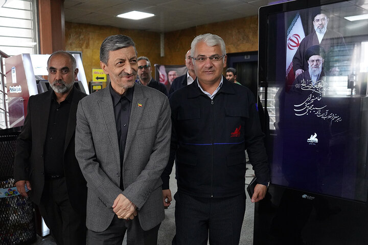 بازدید فتاح از پالایشگاه نفت پارس همزمان با روز کارگر