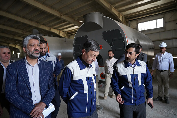 بازدید رئیس ستاد اجرایی فرمان امام از روند احداث کارخانه چادر مشکی قم