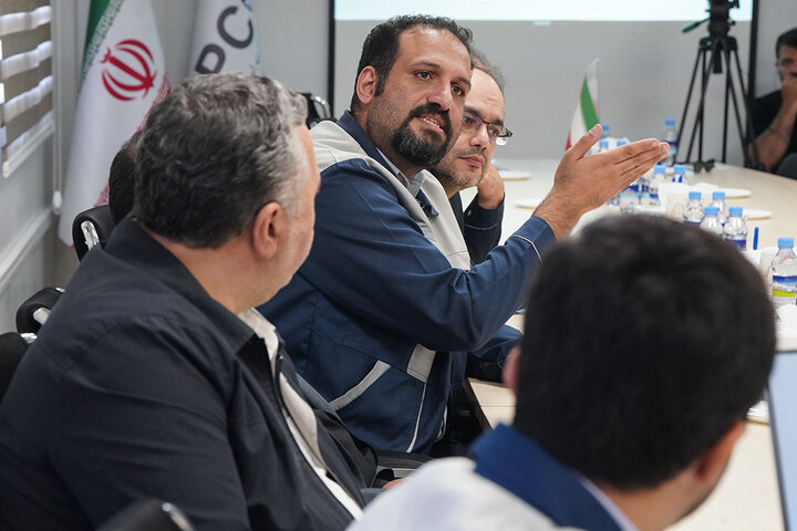 بازدید رئیس ستاد اجرایی فرمان امام از روند احداث کارخانه چادر مشکی قم